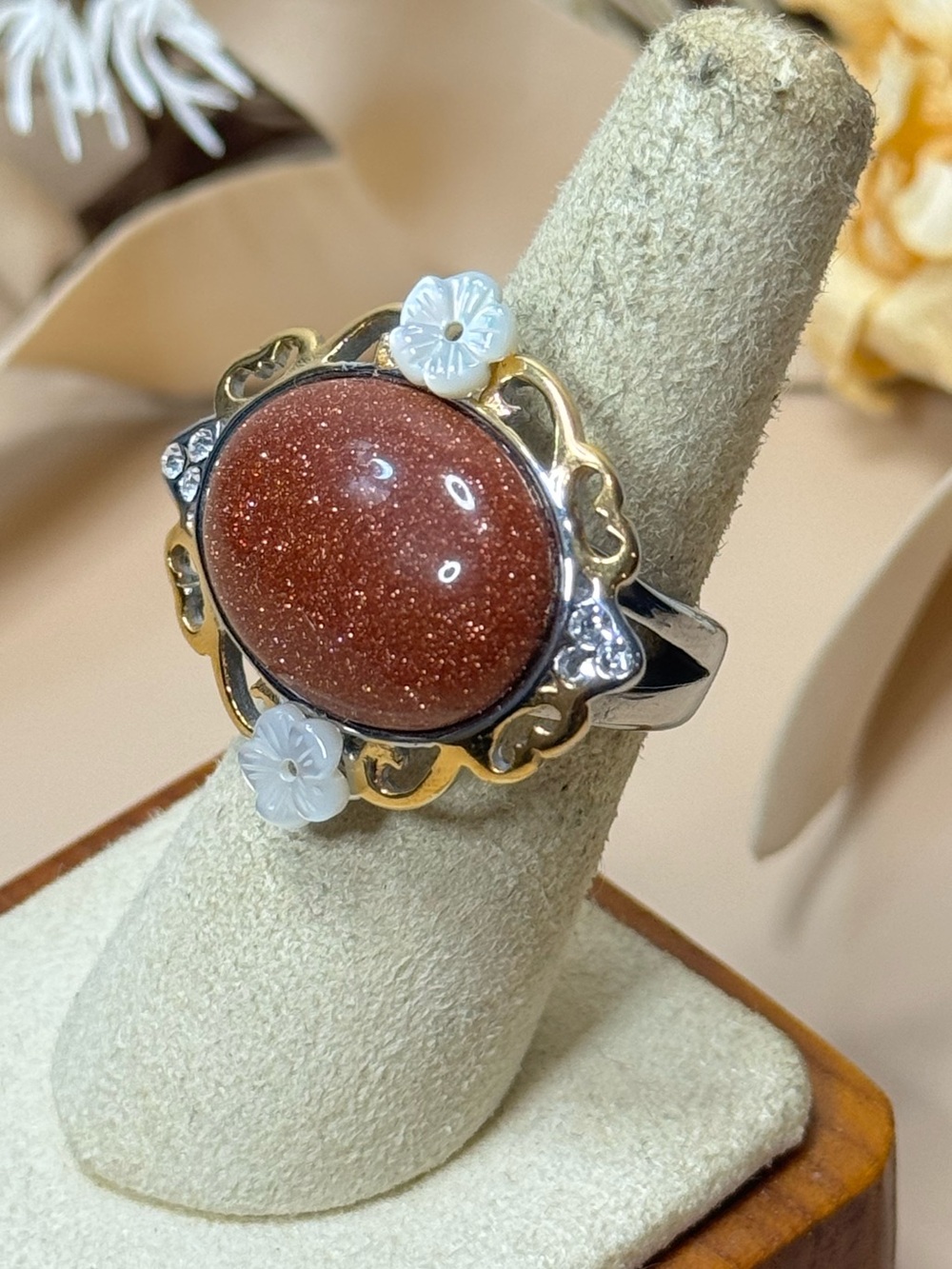 Brown Sparkle Cabochon Floral Rhinestone Statement Ring Size 6.75
